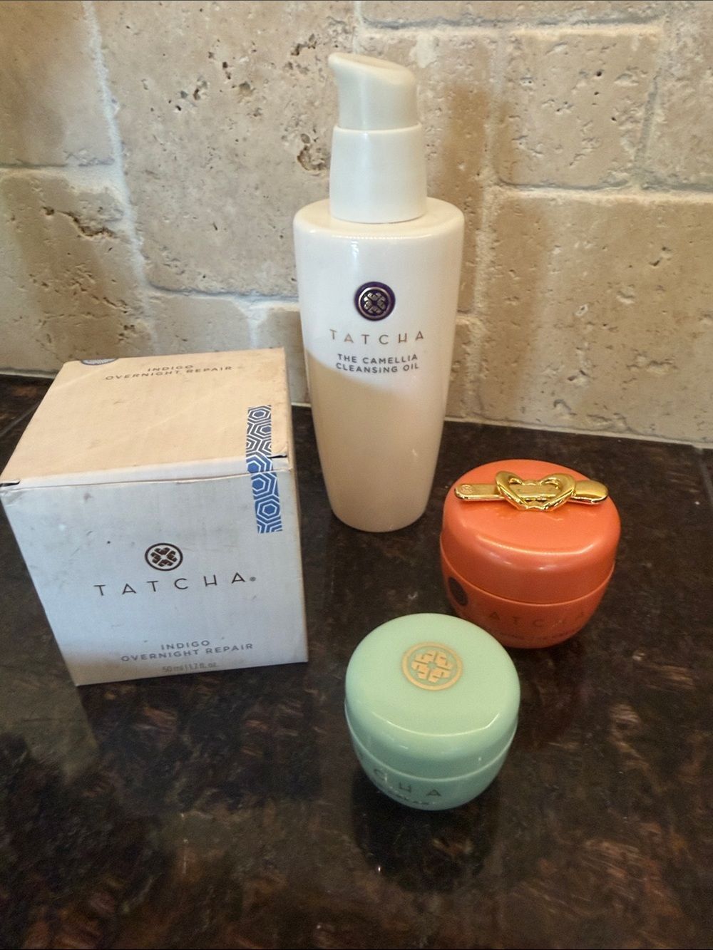 TATCHA - THE CAMELLIA CLEANSING OIL
2-in-1 Makeup Remover & Cleanser Bundle